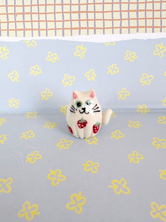 Strawberry 🐱