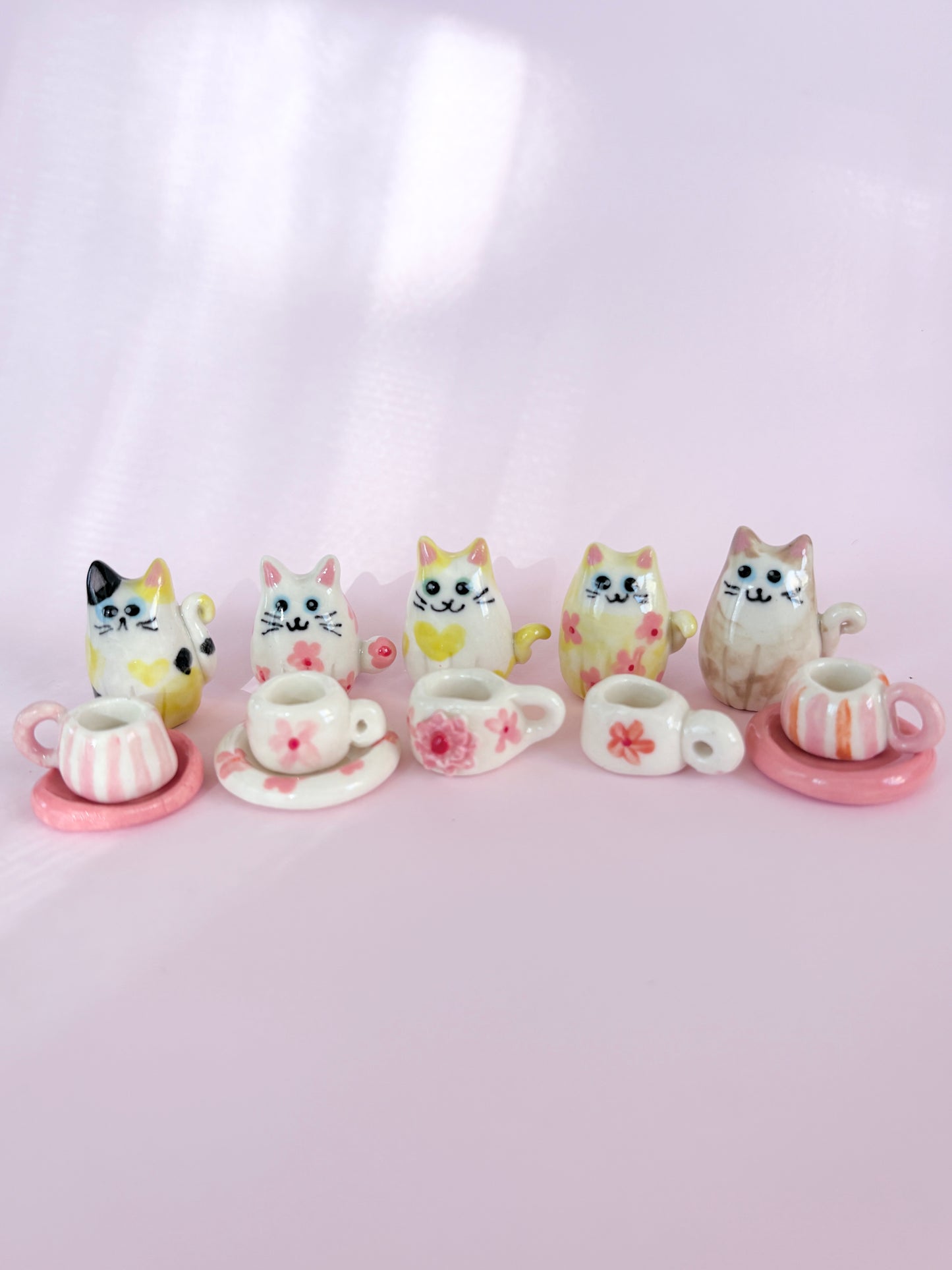 Mini Kitties 🐱 ☕️
